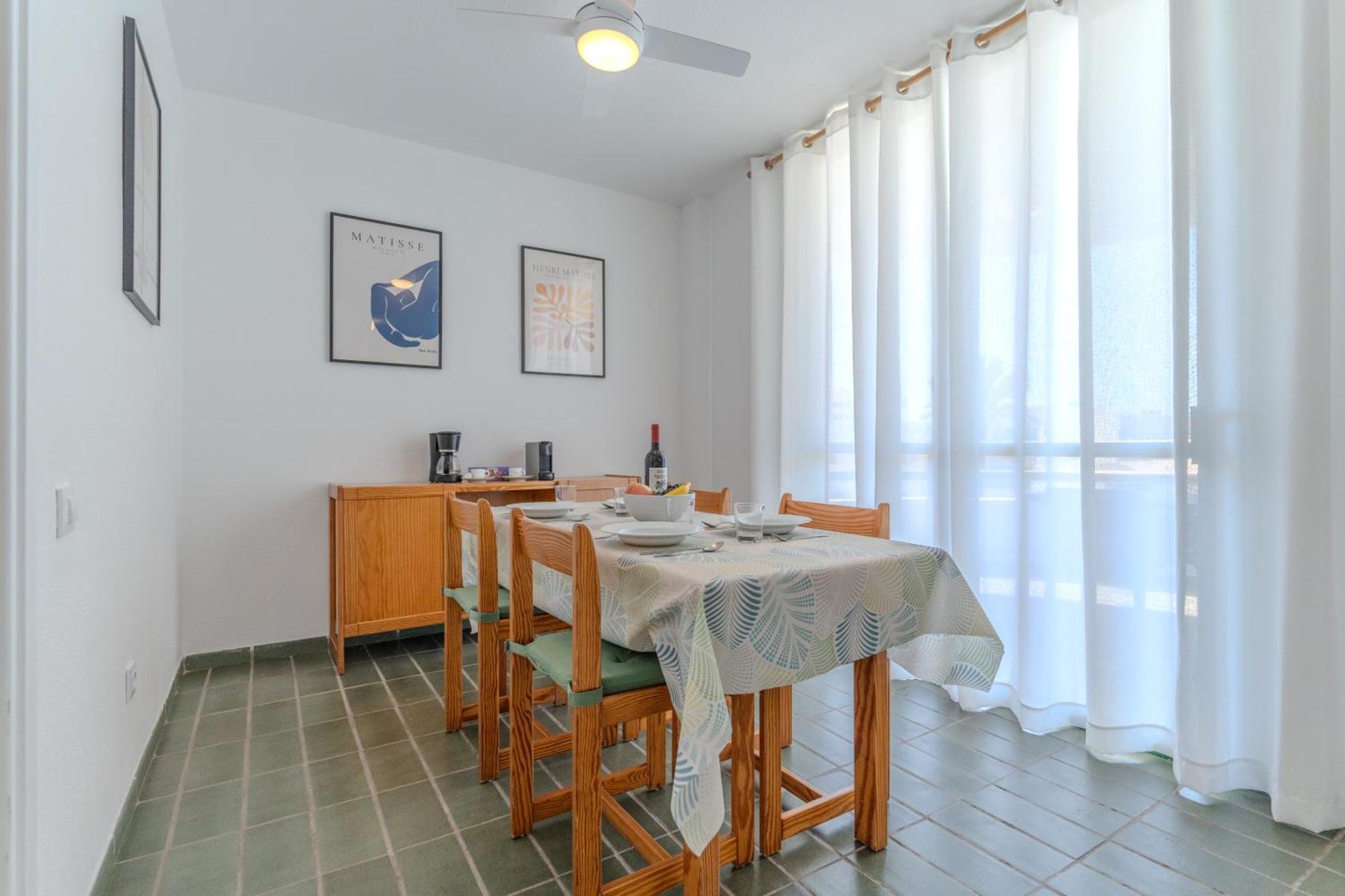 Go2Tenerife Apart Sira Family, Pool & Beach Playa de las Americas  Exteriör bild
